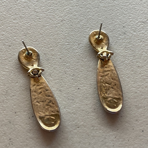 Vintage Enameled Dangle Earrings post pierced 1” long goldtone and black - Picture 3 of 7